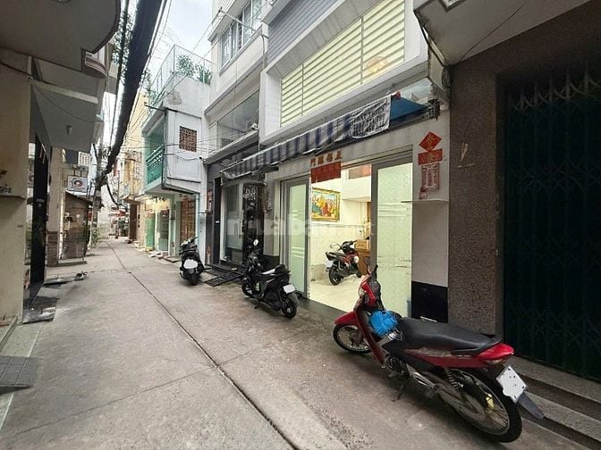 Cần Bán Gấp Nhà Hẻm Xe Hơi Xóm Đất, P.8, Quận 11, gia tốt chỉ 8.8ty