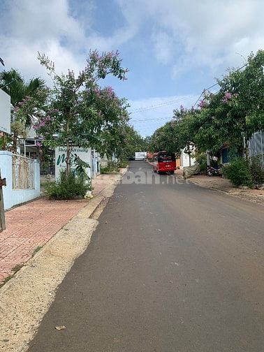 Ngộp cần bán gấp nhà kho và đất 
