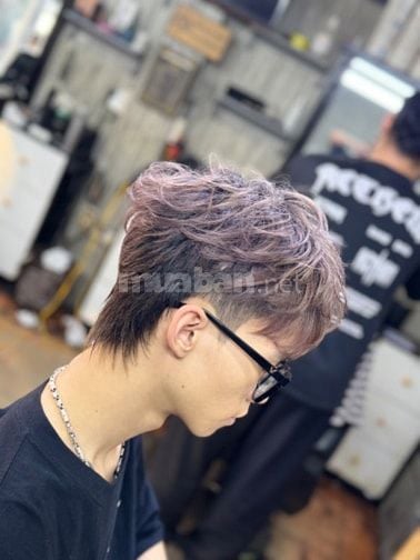 Tuyển thợ tóc chuyên nam môi trường gia đình vui vẻ 