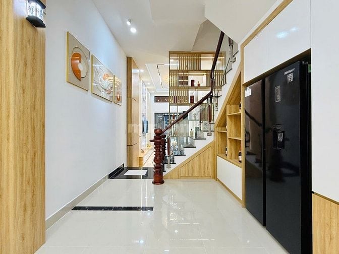 CHÍNH CHỦ BÁN NHÀ 114/PHẠM VĂN CHIÊU MỚI ĐẸP 3LẦU XE HƠI ĐẬU CỬA