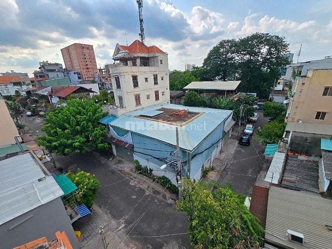 Biệt thự mini Ngay Hàng Xanh 6,4 x 14m, giá chỉ 11,9 tỷ