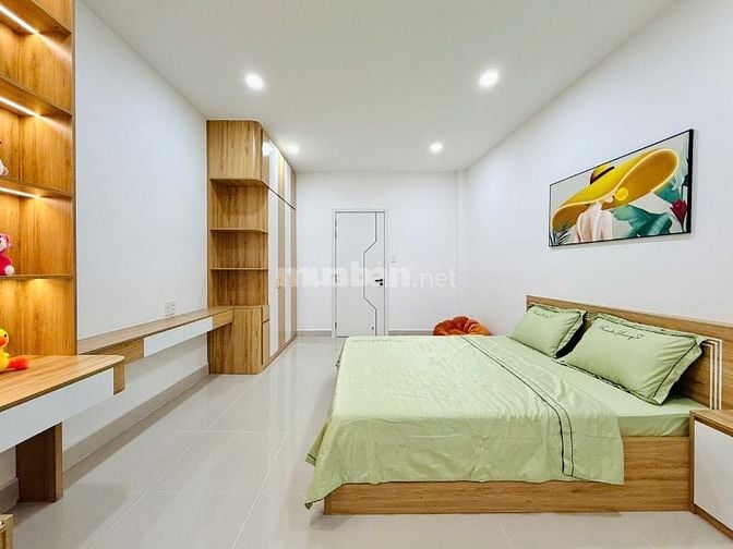 CHÍNH CHỦ BÁN NHÀ 114/PHẠM VĂN CHIÊU MỚI ĐẸP 3LẦU XE HƠI ĐẬU CỬA