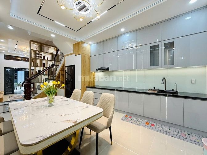 CHÍNH CHỦ BÁN NHÀ 114/PHẠM VĂN CHIÊU MỚI ĐẸP 3LẦU XE HƠI ĐẬU CỬA