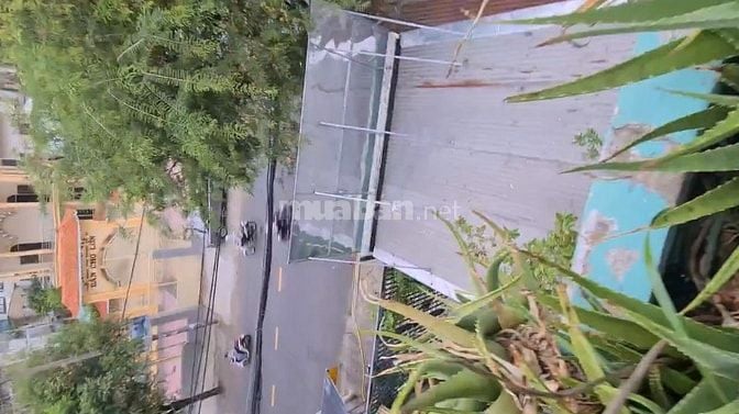 Cho thuê nhà mặt tiền Phú Thọ, P.2, Q.11 giá 15tr