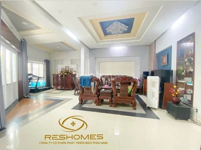 Cho THUÊ biệt thự Ngang 8m trung tâm Biên Hoà 