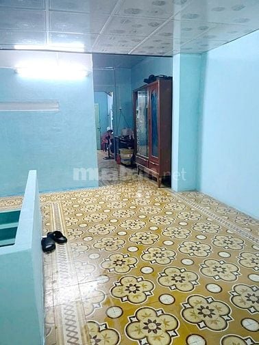 Nhà 2 tầng (4.5x20m) mặt tiền kinh doanh Nguyễn Văn Của P13Q8. Giá: 14