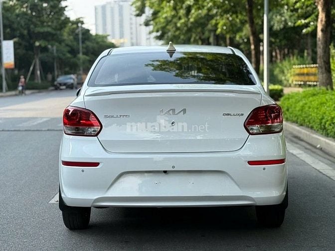 Cần bán Kia Soluto 1.4 AT sx cuối 2023 màu trắng siêu mới