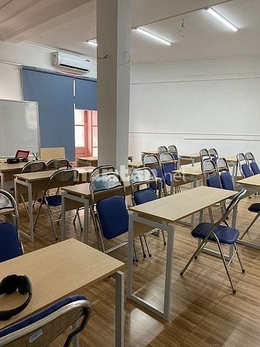 Cho thuê nhà mặt phố, số 94 phố Phạm Ngọc Thạch, quận Đống Đa, Hà Nội