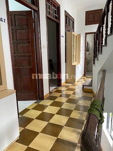 Cho thuê nhà mặt phố, số 94 phố Phạm Ngọc Thạch, quận Đống Đa, Hà Nội