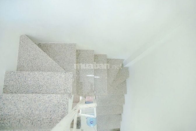 Cho thuê nhà mặt tiền Lũy Bán Bích, P.T.T.Hòa, Q.Tân Phú giá 18tr