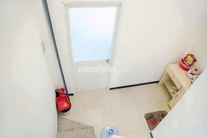 Cho thuê nhà mặt tiền Lũy Bán Bích, P.T.T.Hòa, Q.Tân Phú giá 18tr