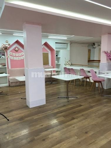 Cho thuê nhà mặt phố, số 94 phố Phạm Ngọc Thạch, quận Đống Đa, Hà Nội