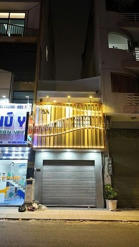 Bán hoặc cho thuê nhà mặt tiền Nguyễn Văn Giai Quận 1, sổ hồng