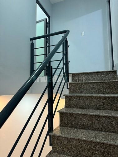 Bán hoặc cho thuê nhà mặt tiền Nguyễn Văn Giai Quận 1, sổ hồng