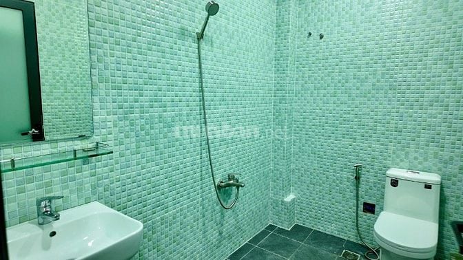 Bán hoặc cho thuê nhà mặt tiền Nguyễn Văn Giai Quận 1, sổ hồng