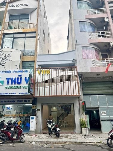 Bán hoặc cho thuê nhà mặt tiền Nguyễn Văn Giai Quận 1, sổ hồng