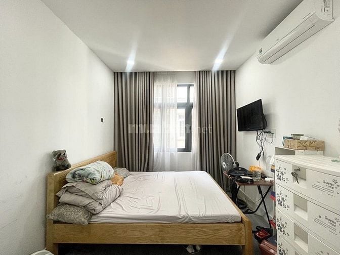 Nhà 4 tầng CMT8, Tân Bình, nhà mới, full nội thất chỉ hơn 7 tỷ