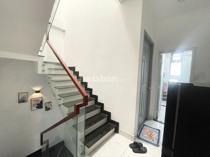 Nhà 4 tầng CMT8, Tân Bình, nhà mới, full nội thất chỉ hơn 7 tỷ
