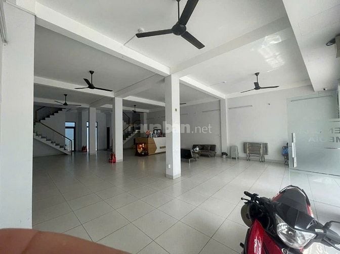 Mặt Tiền Phan Chu Trinh Q. Tân phú 10*40m 1 lầu giá 65tr