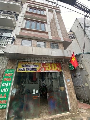 Chính chủ cho thuê nhà nguyên căn . Vừa ở kết hợp kinh doanh buôn bán 