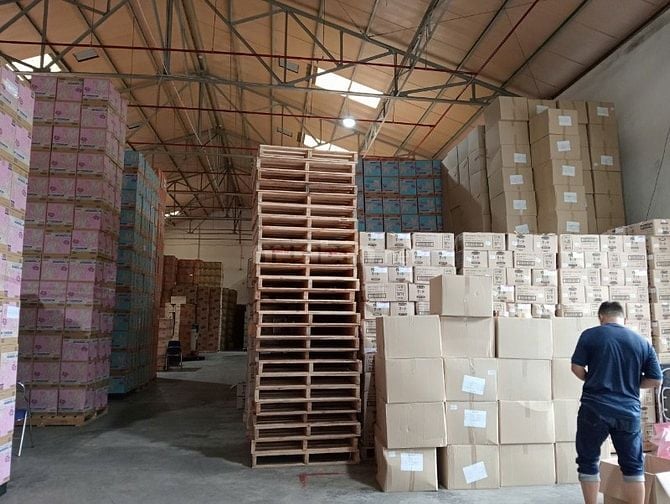 Cho thuê kho Hồ Ngọc Lãm, Bình Tân, diện tích : 700m2, giá : 105k/m2