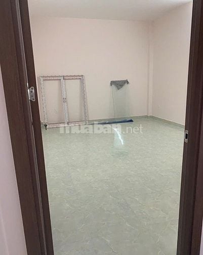 Cho thuê nhà 4m (XH) Khuông Việt, P.Phú Trung, Q.Tân Phú giá 14tr