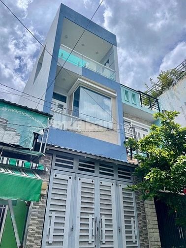 Nhà 3 Tầng Dương Quảng Hàm Gần Văn Lang, Nguyễn Thái Sơn, Ô Tô Vào Tận
