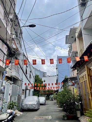 Nhà 3 Tầng Dương Quảng Hàm Gần Văn Lang, Nguyễn Thái Sơn, Ô Tô Vào Tận