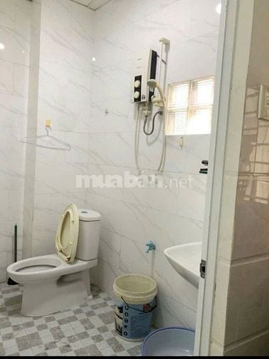 Cho thuê Hẻm xe hơi Tỉnh Lộ 10, 10 triệu 