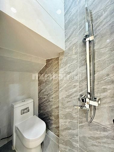 Chính chủ cần bán gấp nhà 3 lầu ngay trung tâm hành chính Biên Hòa