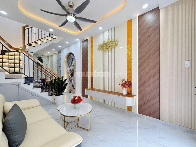 Chính chủ cần bán gấp nhà 3 lầu ngay trung tâm hành chính Biên Hòa