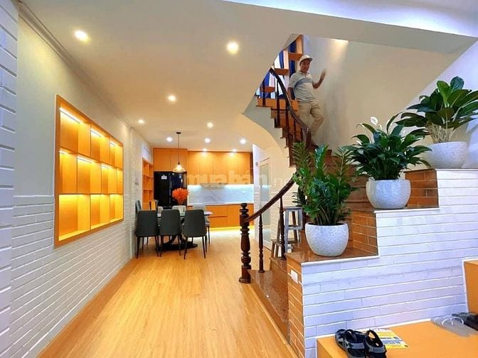 Siêu hiểm! Ngõ 45 Trần Thái Tông, kinh doanh, văn phòng, ở đều ok! 