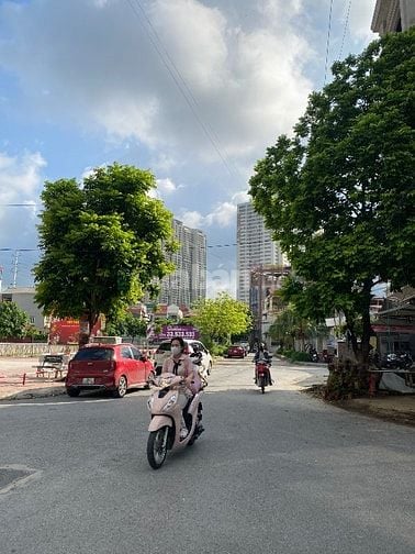 NHỈNH 15 TỶ, 5 TẦNG, 50M MT 4M, DỊCH VỤ LA KHÊ, GARA, ĐƯỜNG Ô TÔ THÔNG