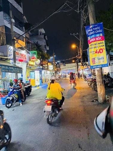 Bán nhà rộng đẹp (4,6x10,5) 1005/21 NGUYỄN KIỆM P3 Gò Vấp (Bv175)