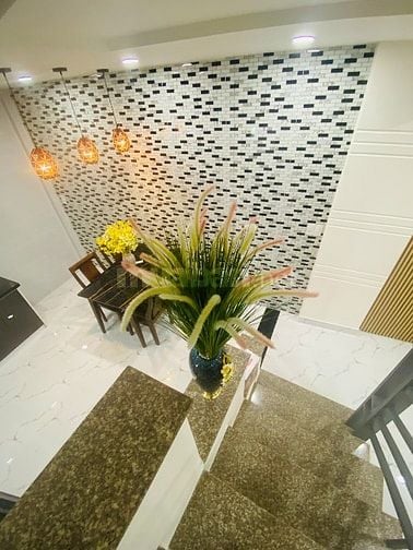 Bán nhà rộng đẹp (4,6x10,5) 1005/21 NGUYỄN KIỆM P3 Gò Vấp (Bv175)
