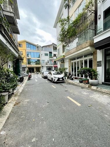 Tin Được Không Siêu Phẩm Liền kề Hoàng Mai Vài Bước Chân Ra Mặt Đường 