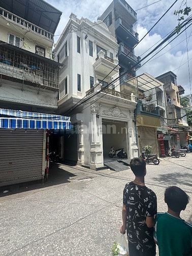 Cho thuê cửa hàng tại 40 Phúc Tân - Hoàn Kiếm -HN