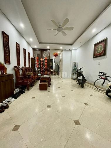 Tin Được Không Siêu Phẩm Liền kề Hoàng Mai Vài Bước Chân Ra Mặt Đường 