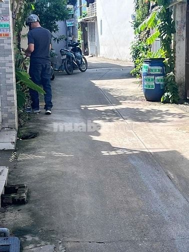nhà bán có lầu xuân thới sơn 4 dài 13 hẻm thông