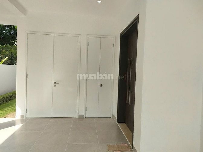 Biệt thự Riviera Cove, 1 trệt 2 lầu, 4PN, gara, bếp lớn. view thoáng
