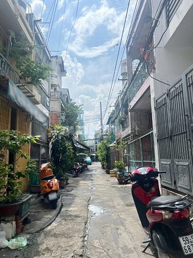 Nhà mới 4 tầng hẻm xe hơi đường Bình Tiên P7Q6 .Giá: 4.5 tỷ