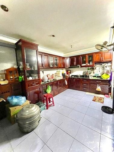 Bán nhà 5 tầng HXH khu ẩm thực Phan Xích Long, DT 101m2 chỉ 15.5 tỷ 