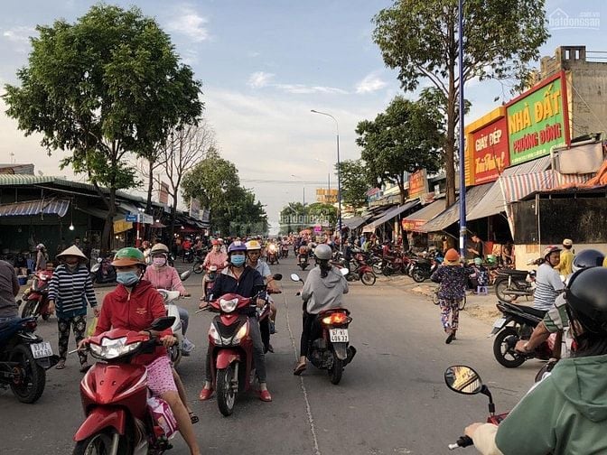 BÁN LỖ 1006M2 SHR NGAY THỊ XÃ ĐƯỜNG 18M SÁT CHỢ GIÁ 130TR