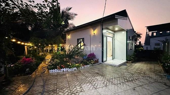 Bán gấp Nhà vườn 200m2 chỉ 950tr. cách VX An Lạc 1km,vào TT T.phố 10p