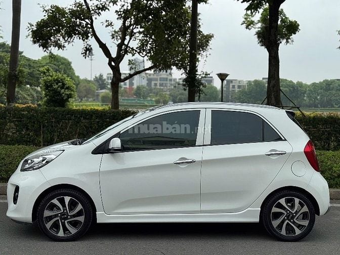 Cần bán Kia Morning S 2018 màu trắng siêu đẹp, nhìn là mê.