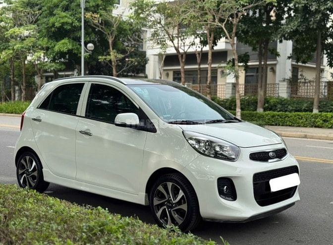 Cần bán Kia Morning S 2018 màu trắng siêu đẹp, nhìn là mê.