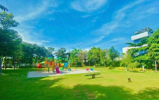 Đất đường 12 m, KDC Jamona Quận 7. 7*16, 12,8 tỷ tặng móng cọc.