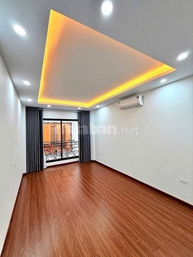 Cho thuê nhà mới xây ngõ Hồ Tùng Mậu 35m x 5 tầng 3pnkk giá 11tr/th