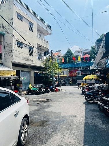 Bán nhà rộng rẻ hẻm xe hơi (6,8x12) 383/3 QUANG TRUNG P10 Gò Vấp