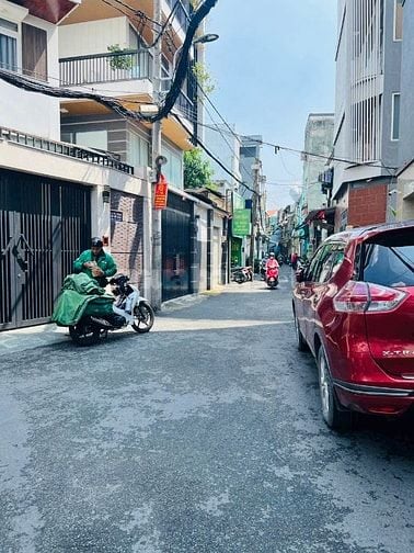 Bán nhà rộng rẻ hẻm xe hơi (6,8x12) 383/3 QUANG TRUNG P10 Gò Vấp